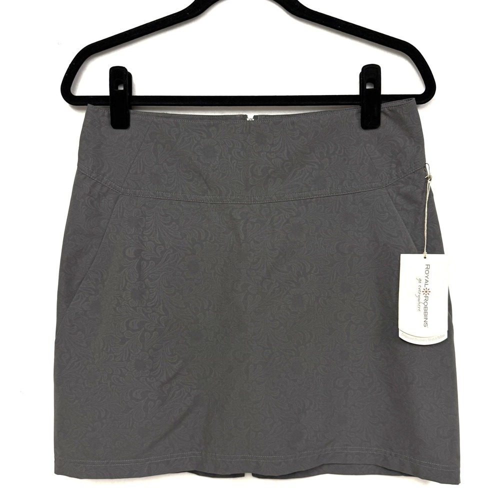 Royal Robbins, Size 6, Gray Embossed Discovery Skort Lightweight Activewear NEW - Picture 3 of 15